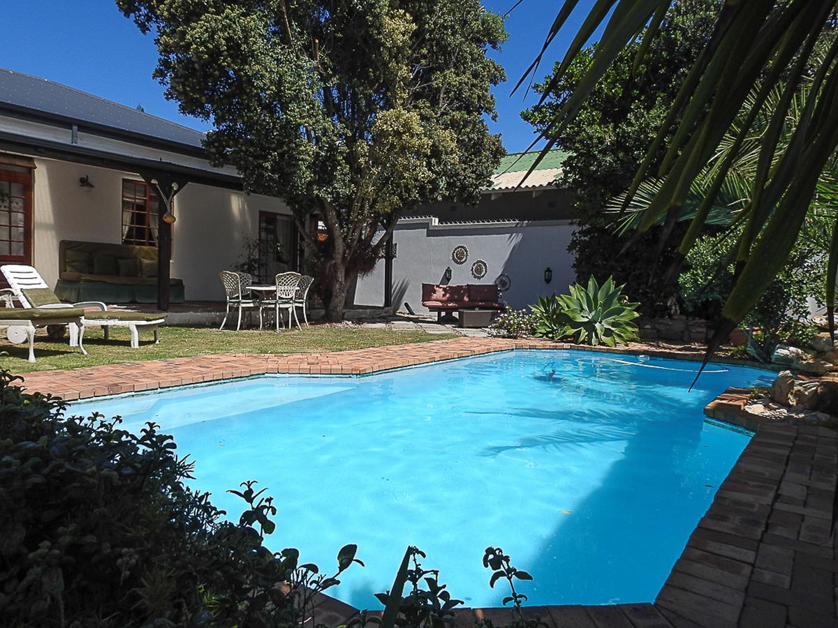 Hostel Mosselbay Backpackers Mossel Bay Zewnętrze zdjęcie